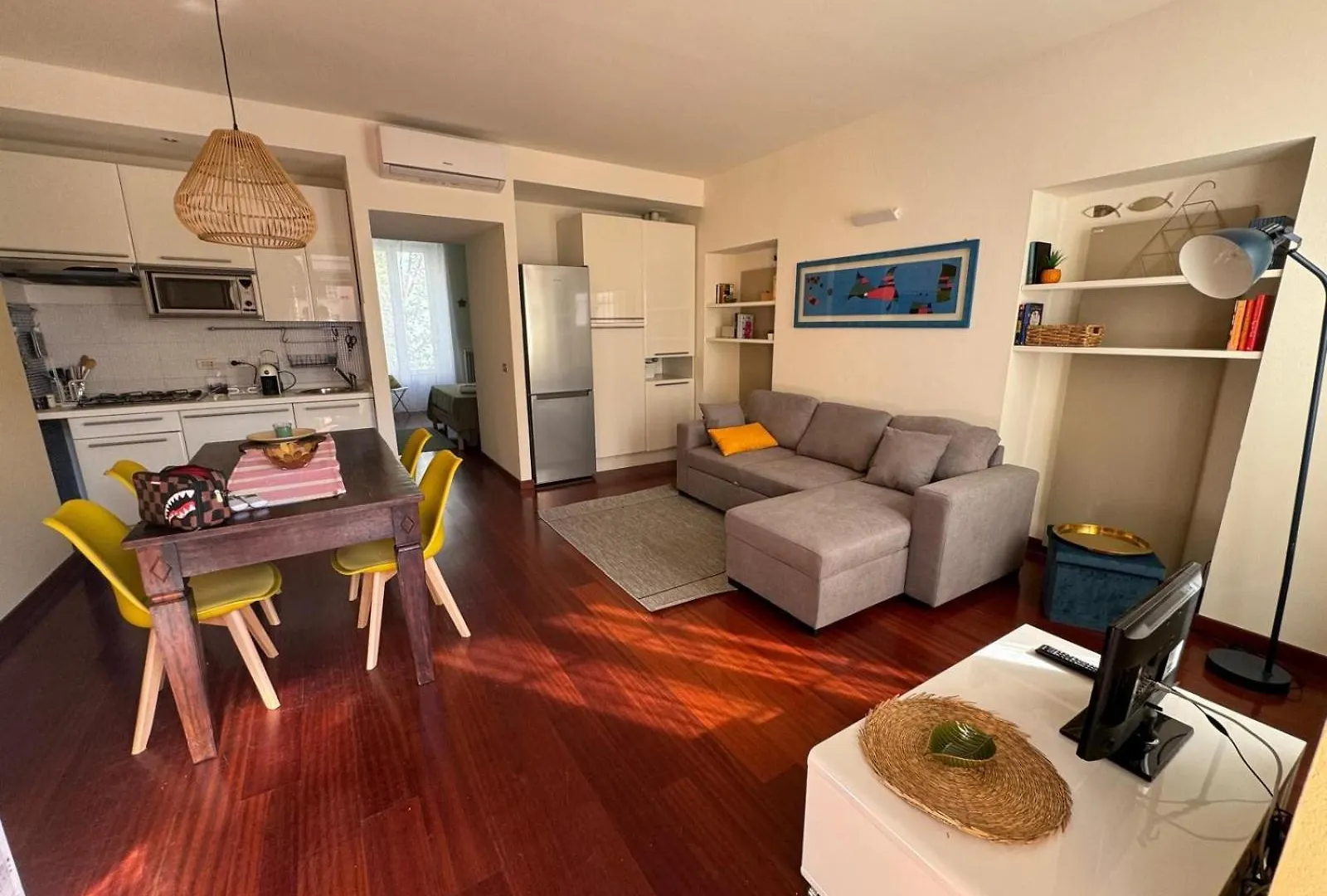 Be Your Home - Milano Sister'S House